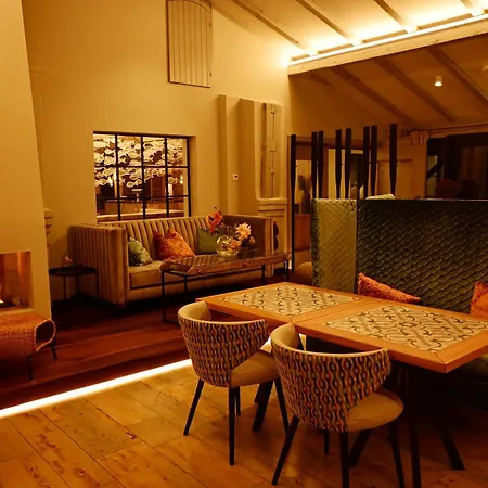 ホテル Altes Kurhaus 3*