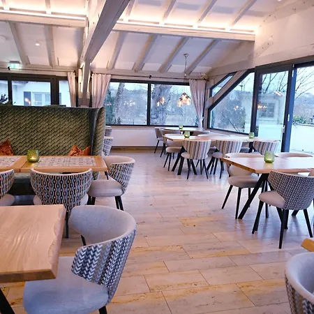 Hotel Altes Kurhaus 3*
