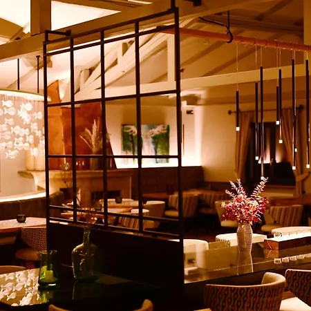 Altes Kurhaus Hotel 3*