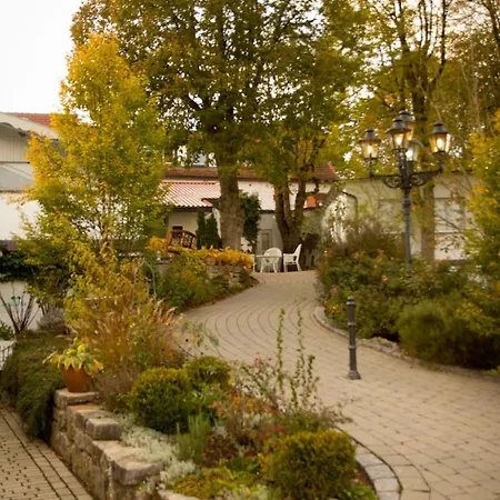ホテル Altes Kurhaus 3*