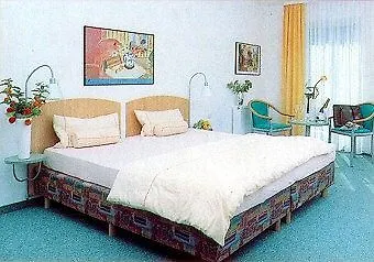 Altes Kurhaus ホテル 3*